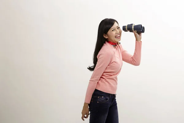 바탕에는 쌍안경을 아시아 — 스톡 사진