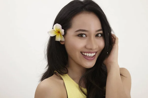 Malay Woman Yellow Frangipani Flower Her Ear — Stock Photo, Image