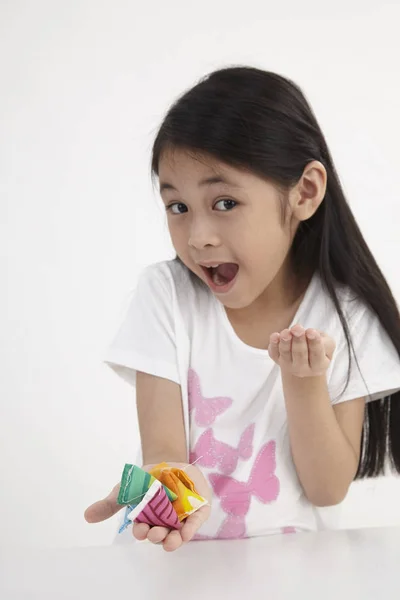 Malayo Chica Jugando Tradicional Juego Batu Seremban —  Fotos de Stock