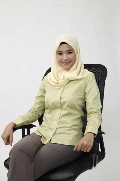 Happy Malay Business Woman Sitting Chair — Stock Photo, Image