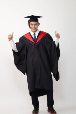  malay mezun öğrenci studio poz kamera seyir