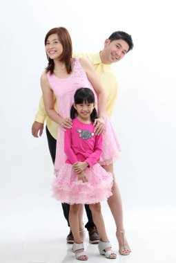 üst üste aile ayakta