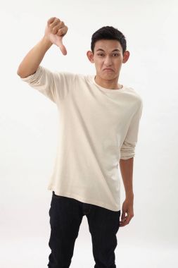 Malay genç hissediyorum başparmak ile kötü