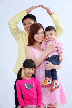 Babası el kapak ailesini kullanarak