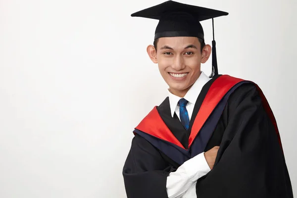 Malajski Student Ukończył Patrząc Kamery Pozowanie Studio — Zdjęcie stockowe