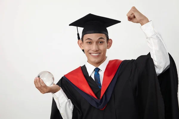 Maleis Jonge Afgestudeerde Student Houden Een Wereldbol — Stockfoto