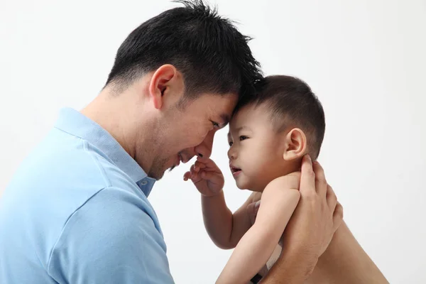 Padre Hijo Cabeza Cabeza — Foto de Stock