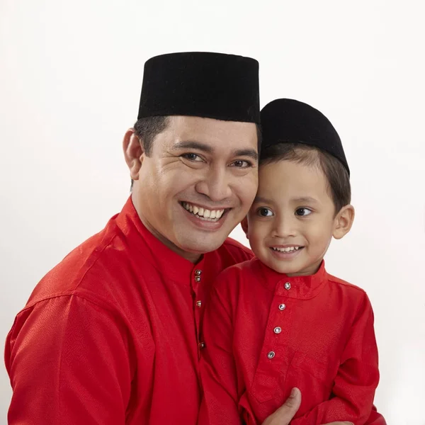 Hari Raya Padre Abrazando Hijo — Foto de Stock