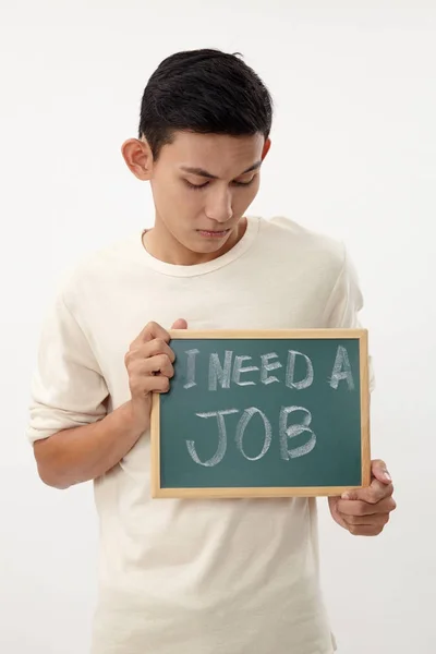 Малайский Подросток Держит Сообщение Ему Нужна Работа — стоковое фото
