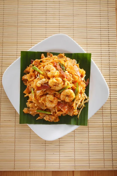 Üstten Görünüm Malezya ünlü gıda Penang kuey teow kızarmış