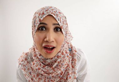 sürpriz ifade ile Malay kadın