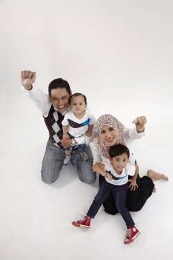 yüksek açı shot Malayca aile dört