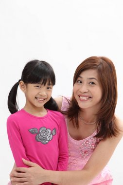 Anne ve kızı sevmek stüdyo çekim