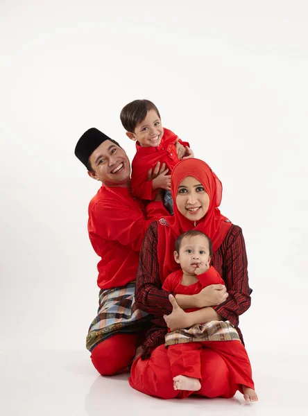 Tiro Franco Para Familia Malaya — Foto de Stock