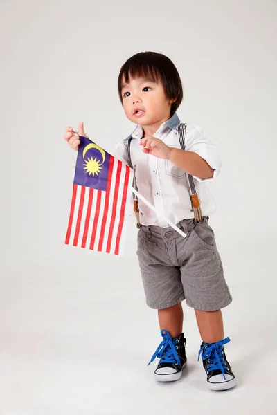 Niño Chino Sosteniendo Bandera Malasia — Foto de Stock