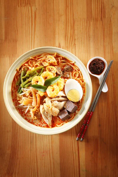 Ovanifrån Malaysiska Matskål Med Den Curry Noodle — Stockfoto