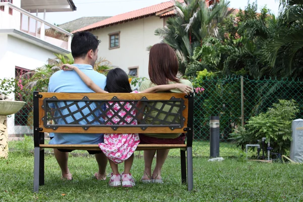 Back View Family Sitting Bench — Stock Photo, Image