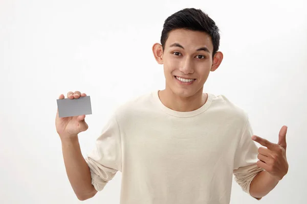 Malayo Adolescente Sosteniendo Una Tarjeta Visita — Foto de Stock