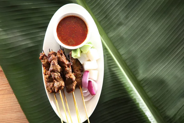 Malaysian Famous Food Satay Plate Cucumber Keupat — Stock Photo, Image