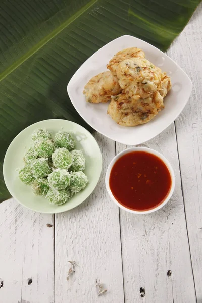 Top View Malaysia Traditional Food Kueh Ondeh Ondeh Cucuk Sayur — Stock Photo, Image