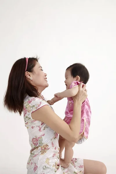 Madre Che Gioca Con Sua Figlia — Foto Stock