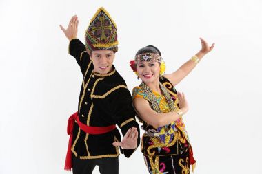 dans ve stüdyoda poz borneo Çift