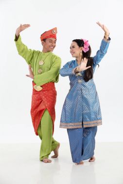  geleneksel kostümleri studio poz Malay Çift