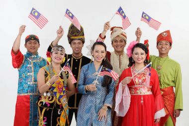 Malaysians geleneksel kostüm Malezya bayrağı gösterilen