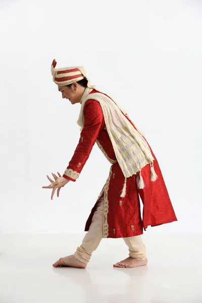 Młody Człowiek Punjabi Tancerz Taniec Studio — Zdjęcie stockowe