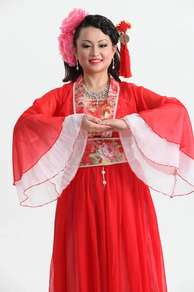 Mujer China Traje Rojo Posando Estudio — Foto de Stock