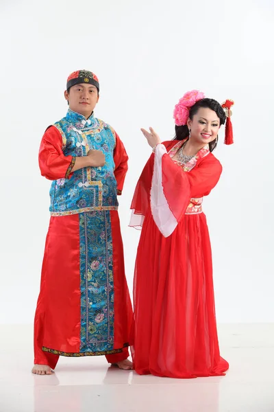 Chinese Couple Traditional Costumes Posing Studio — Stock Photo, Image