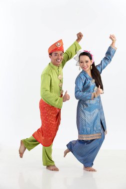  geleneksel kostümleri studio poz Malay Çift