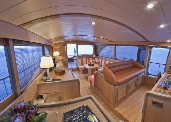 Italy, Lazio, Fiumicino, Morgan 70' Lobster luxury yacht, dinette — Stock Photo, Image