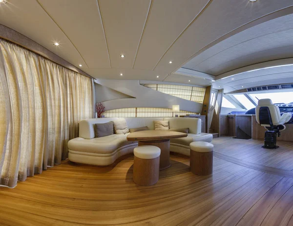 Italy, Fiumicino (Rome), Alfamarine 78 luxury yacht, dinette — Stock Photo, Image