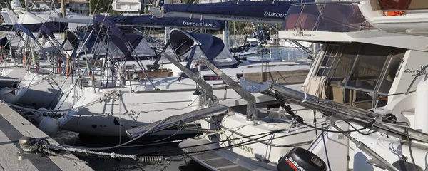Italy, Sicily, Mediterranean sea, Marina di Ragusa; 1 December 2016, luxury yachts in the port - EDITORIAL — Stock Photo, Image