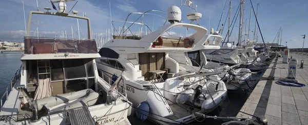 Italy, Sicily, Mediterranean sea, Marina di Ragusa; 22 December 2016, luxury yachts in the port - EDITORIAL — Stock Photo, Image