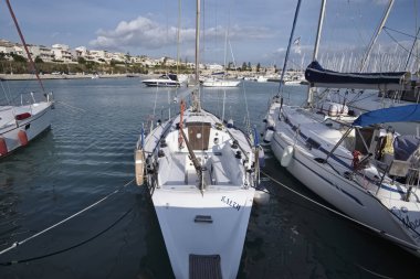 İtalya, Sicilya, Akdeniz, Marina di Ragusa; 22 Aralık 2016, lüks yat limanında başlar - 