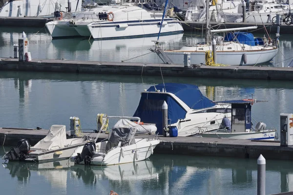 Italy, Sicily, Mediterranean sea, Marina di Ragusa; 24 March 2017, boats and luxury yachts in the port - EDITORIAL — Stock Photo, Image