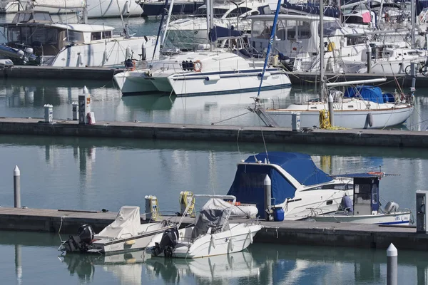 Italy, Sicily, Mediterranean sea, Marina di Ragusa; 24 March 2017, boats and luxury yachts in the port - EDITORIAL — Stock Photo, Image