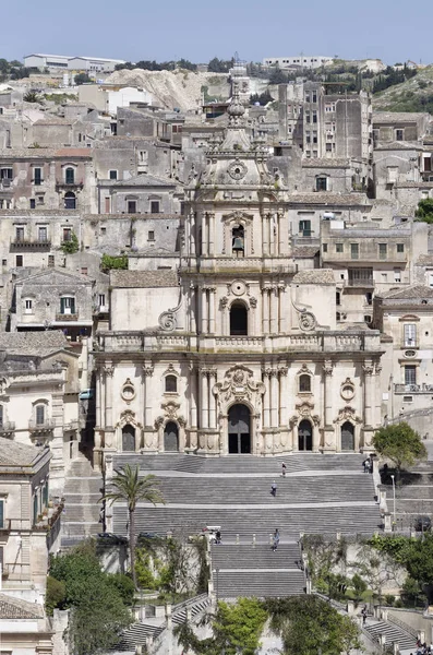 İtalya, Sicilya, Modica (Ragusa Eyaleti), St. George Katedrali barok cephesi — Stok fotoğraf