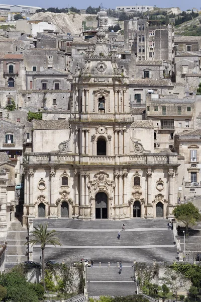 Italy, Sicily, Modica (Ragusa Province), St. George Cathedral baroque facade — Stock Photo, Image