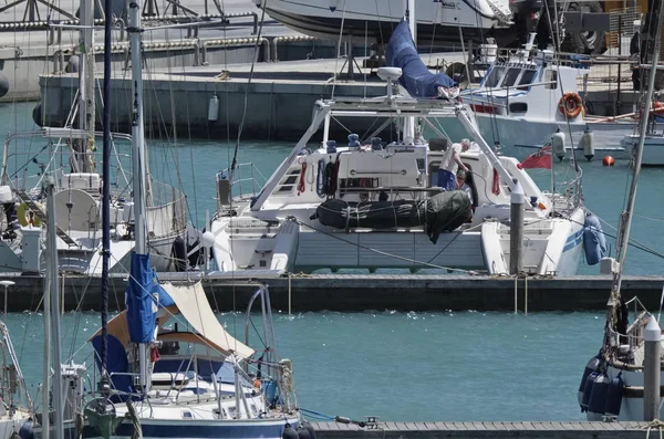 Italy, Sicily, Mediterranean sea, Marina di Ragusa; 20 May 2017, luxury yachts in the port - EDITORIAL — Stock Photo, Image