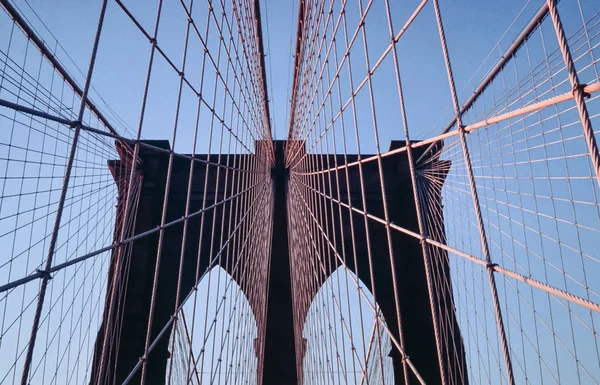 U.S.A., New York City, Manhattan, view of the Brooklyn Bridge at sunset - FILM SCAN — Stock Photo, Image