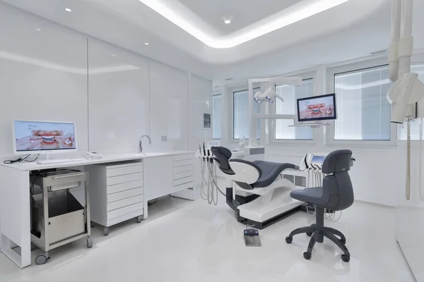 Italy; 22 April 2017, dental surgery room - EDITORIAL — Stock Photo, Image