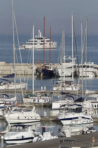 Italy, Sicily, Mediterranean sea, Marina di Ragusa; 28 June 2017, boats and luxury yachts in the port - EDITORIAL — Stock Photo, Image