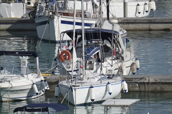 Italy, Sicily, Mediterranean sea, Marina di Ragusa; 8 August 2017, luxury yachts in the port - EDITORIAL — Stock Photo, Image