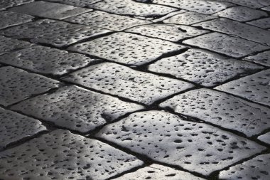 İtalya, Sicilya, Scicli (Ragusa eyaletinde), eski taş döşeli cadde