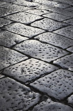 İtalya, Sicilya, Scicli (Ragusa eyaletinde), eski taş döşeli cadde