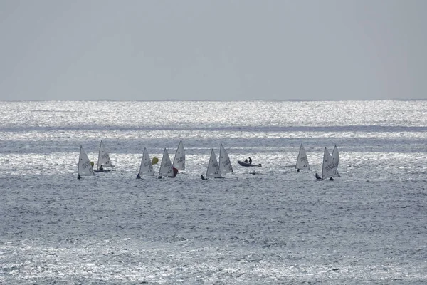Włochy, Sycylia, Morze Śródziemne, Marina di Ragusa; 28 października 2017, ponton konkurencji - Redakcja — Zdjęcie stockowe