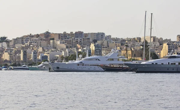 Мальта Остров Сентября 2011 Роскошные Яхты Порту Валлетта Editorial — стоковое фото